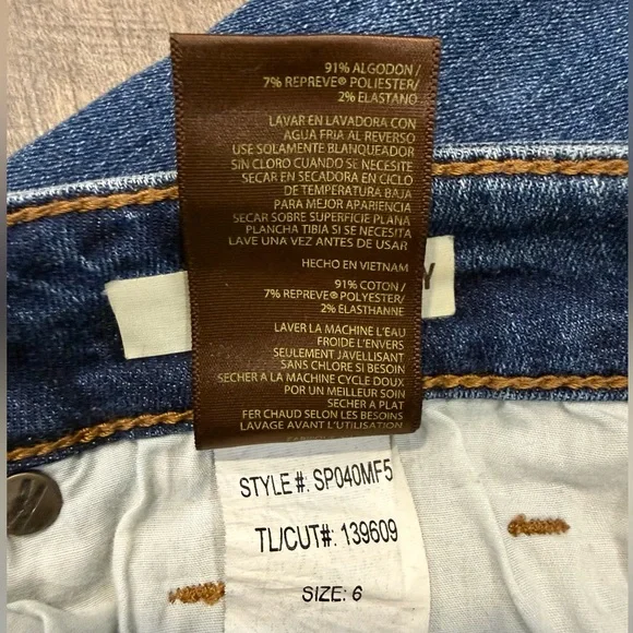 Kut from the Kloth / Distressed Blue Skinny Jeans / women’s/ Size 6 - Picture 10 of 10